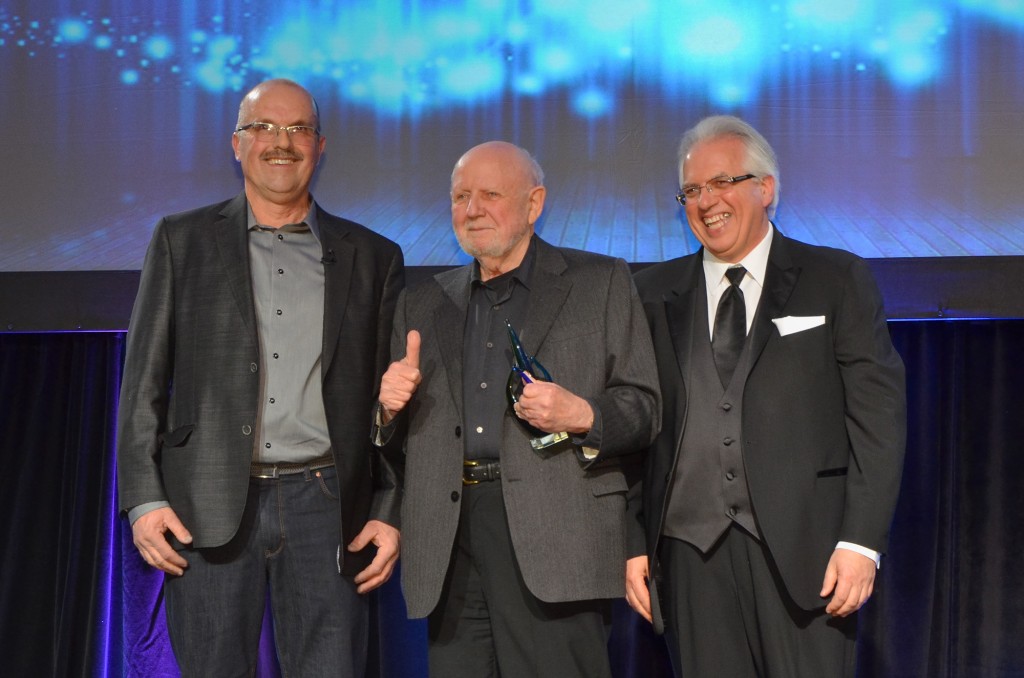 Left to right: Jan Winkelmolen, Founder of Winkelmolen Nursery, award recipient Ken Jewett centre, Tony DiGiovani Landscape Ontario Executive Director on the right.